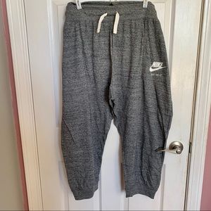 ✨BRAND NEW✨ Nike Capri Joggers!